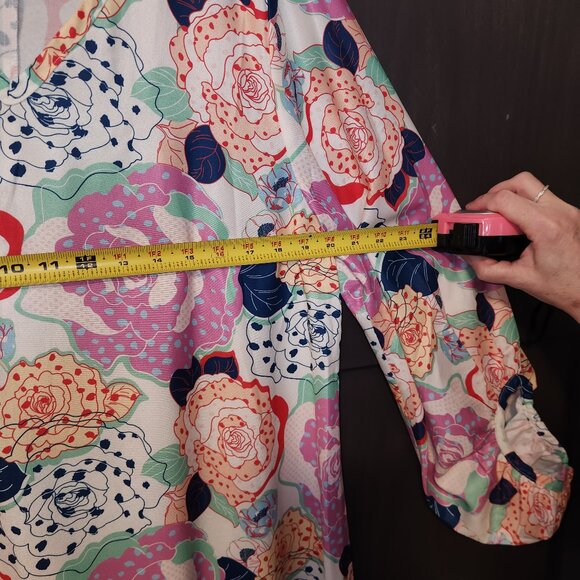 Women's Floral Long puff sleeve dress - Picture 4 of 5